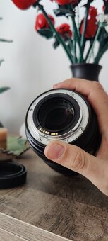 Canon EF 24-70mm f2.8 L USM - 4