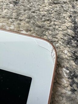 Apple iPad Wifi s klávesnicou a perom - 4