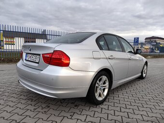 BMW 3 / E90 / 318d / r.v. 2010 / automatická prevodovka - 4