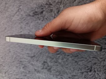 Samsung galaxy s24 - 4