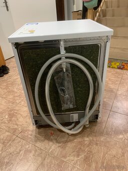 Nepoužitá umývačka riadu Bosch - 4