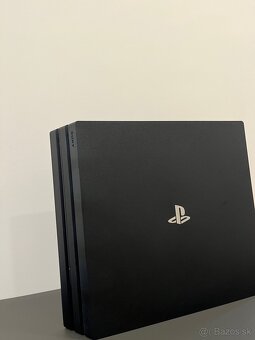 Playstation 4 Pro - 4