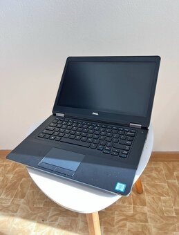 Notebook 14" DELL.Intel i5-6300U 2x2,40GHz.8gb ram.120g SSD - 4