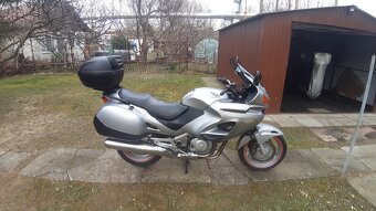 Honda Deauville 650 - 4