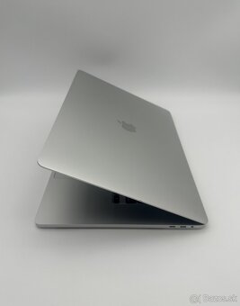 MacBook Pro 16" 2019 CTO Silver + ZÁRUKA - 4