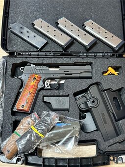 Sig Sauer 1911 .45acp - 4