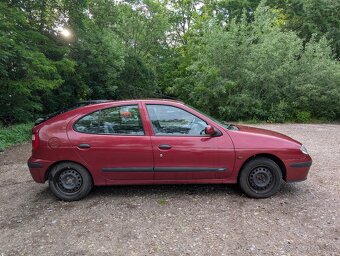 Renault Mégane 1.4 16V - 4
