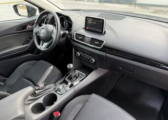 Mazda 3 - 4