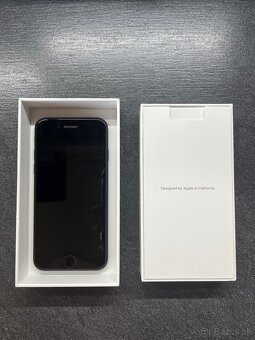 iPhone SE 2020 – 64 GB, čierny, vo výbornom stave - 4