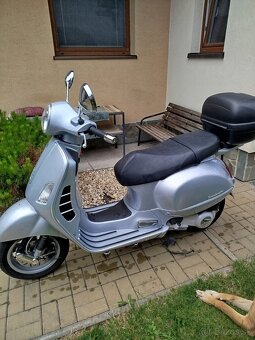 vespa GT 200 L - 4