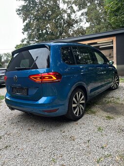 VW Touran 7-miest 2023 Pano/Virtual/Matrix/Dynaudio - 4