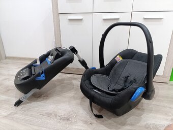 Autosedačka pre novorodencov - 4