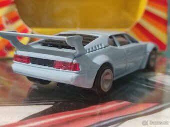 BMW M1 1:43 Solido - 4