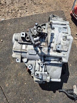 Predám 6q manuálna prevodovka 2.0TDI 103KW/125KW -VW GROUP- - 4