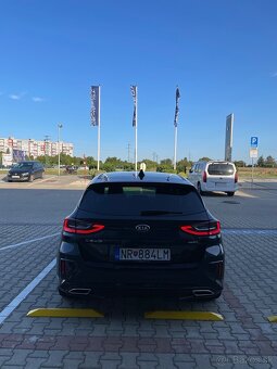 Kia Ceed GT line 1,5tgdi - 4