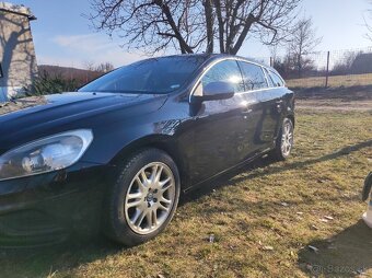 Volvo V60 D3/D4 - 4