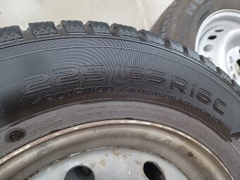 Predám zimné pneumatiky Nokian snowproof 225/65 R16 C - 4