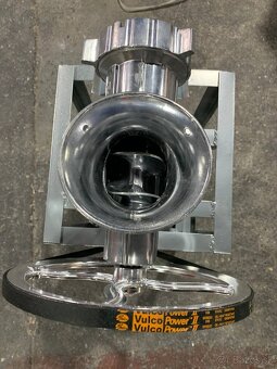 Mlynček na maso elektrické - 4