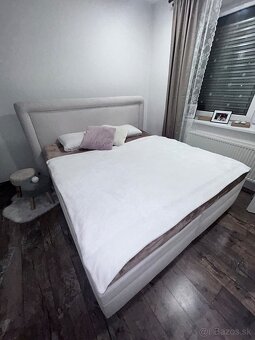 Čalúnená posteľ 180x200 s matracmi - 4