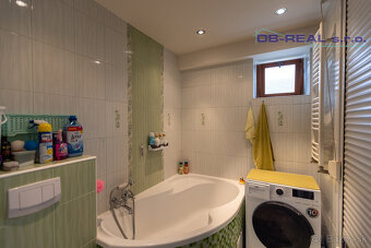 Predaj rekonštr. 3izb RD 90m2 tehla, nová strecha, pozemok 1 - 4