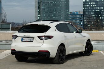Maserati Levante SQ4 - 4