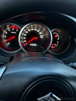 Suzuki Grand Vitara 1.9 DDiS - 4