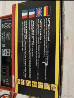 Nabijacka autobaterii 12V 6A - 4