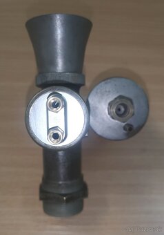 Predám bronzový karburátor B&B 25,4mm s uchytením na závit - - 4