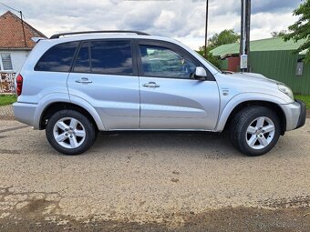 Toyota rav4 2.0 D-4D 85kw - 4