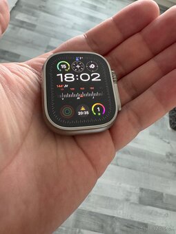 Apple Watch Ultra 2 - 4
