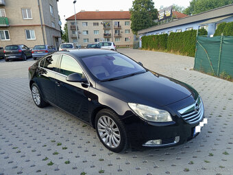 Opel Insignia 2,0 CDTI 96kw  Cosmo - 4