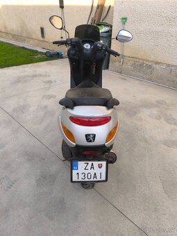 Predám skuter Peugeot elisseo 100 - 4