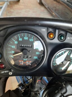 Kawasaki KLE500 - 4