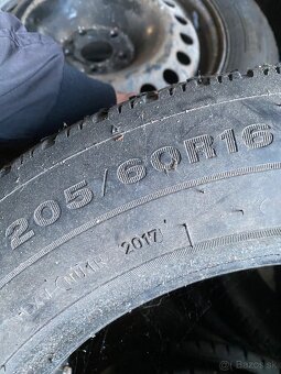 Zimne pneumatik Dunlop 205/60/r16 - 4