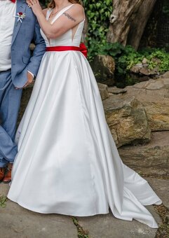 Predám svadobné šaty - 4