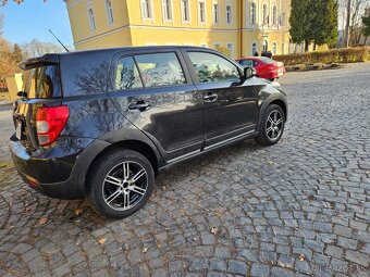 Toyota Urban Cruiser 1.4 I D-4D AWD Sol. - 4