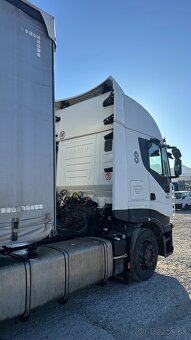 Iveco Stralis 460 náves Kögel - 4