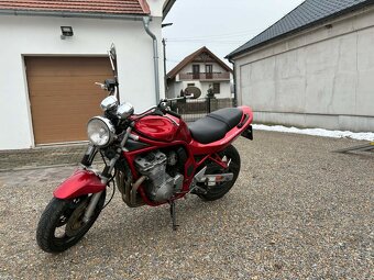 Suzuki gsf600 - 4
