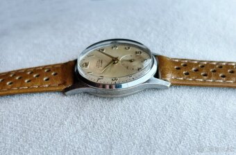 Československé mechanické vintage retro hodinky PRIM 50. Typ - 4
