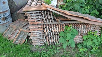 Stará škridla za odvoz - 4