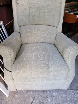 Predám elektrické kreslo - armchair, lazy boy za 80eur - 4