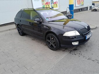 Skoda octavia 2 2.0 tdi 103 kw laurin&klement - 4