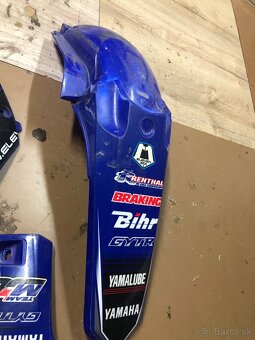 Yamaha YZ 125 plasty - 4