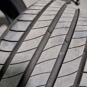 Michelin 205/55R16 - 4