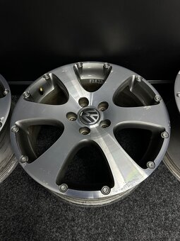 Alu VW 5x112 17” Touran Cross - 4