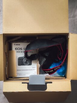 Canon EOS 5d mark IV - 4