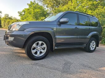 Toyota Land Cruiser - 4