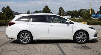 Toyota Auris 1.6 D-4D S&S Executive (2015). - 4