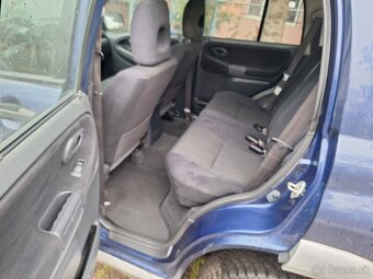 SUZUKI GRAND VITARA 2.0 HDI 4X4 KLÍMA ŤAŽNÉ - 4