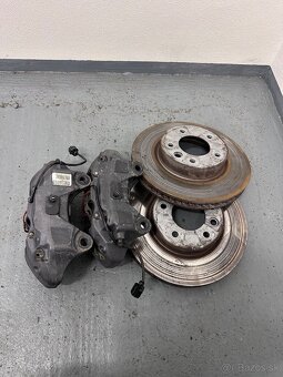 VW Touareg předně Brzdy Brembo - 4
